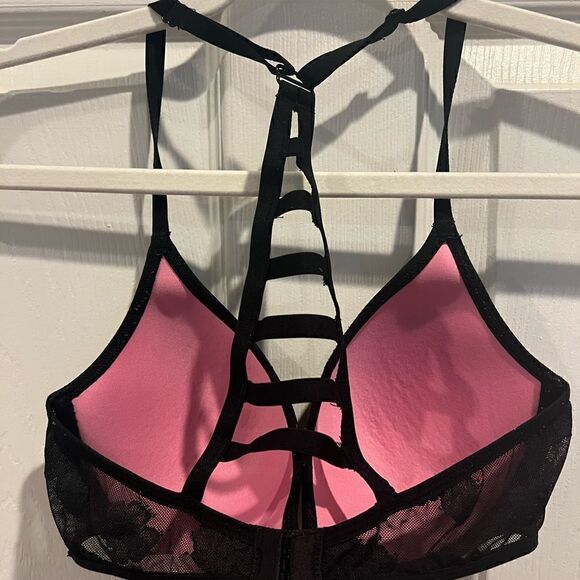 Victoria’s Secret women’s lace overlay ladder back black padded bra 32 D - Picture 10 of 11